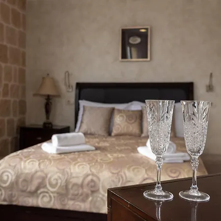 Guest house Queen Teuta Luxury *