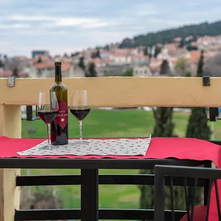 Queen Teuta Luxury Vendégház