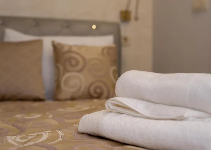 Queen Teuta Luxury 3*