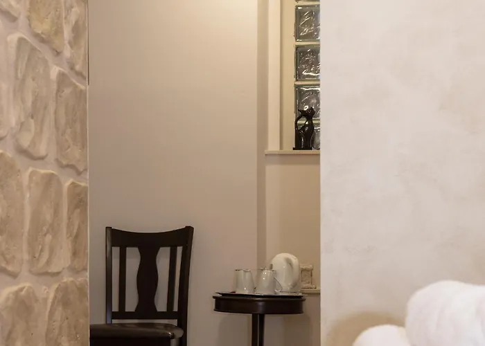 Queen Teuta Luxury Gasthuis