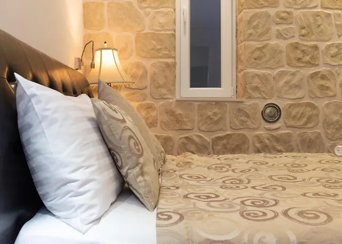 Queen Teuta Luxury Gasthof Split