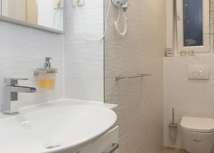 Queen Teuta Luxury Gasthof
